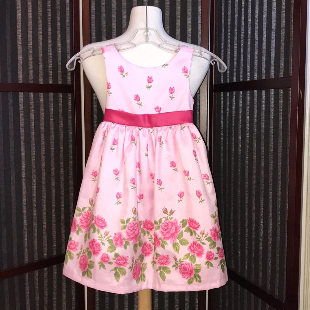 Beautiful dressy summer/party or Easter dress